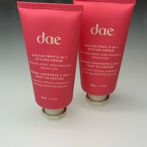 Two Dae Cactus Fruit 3-in-1 Styling Cream sealed